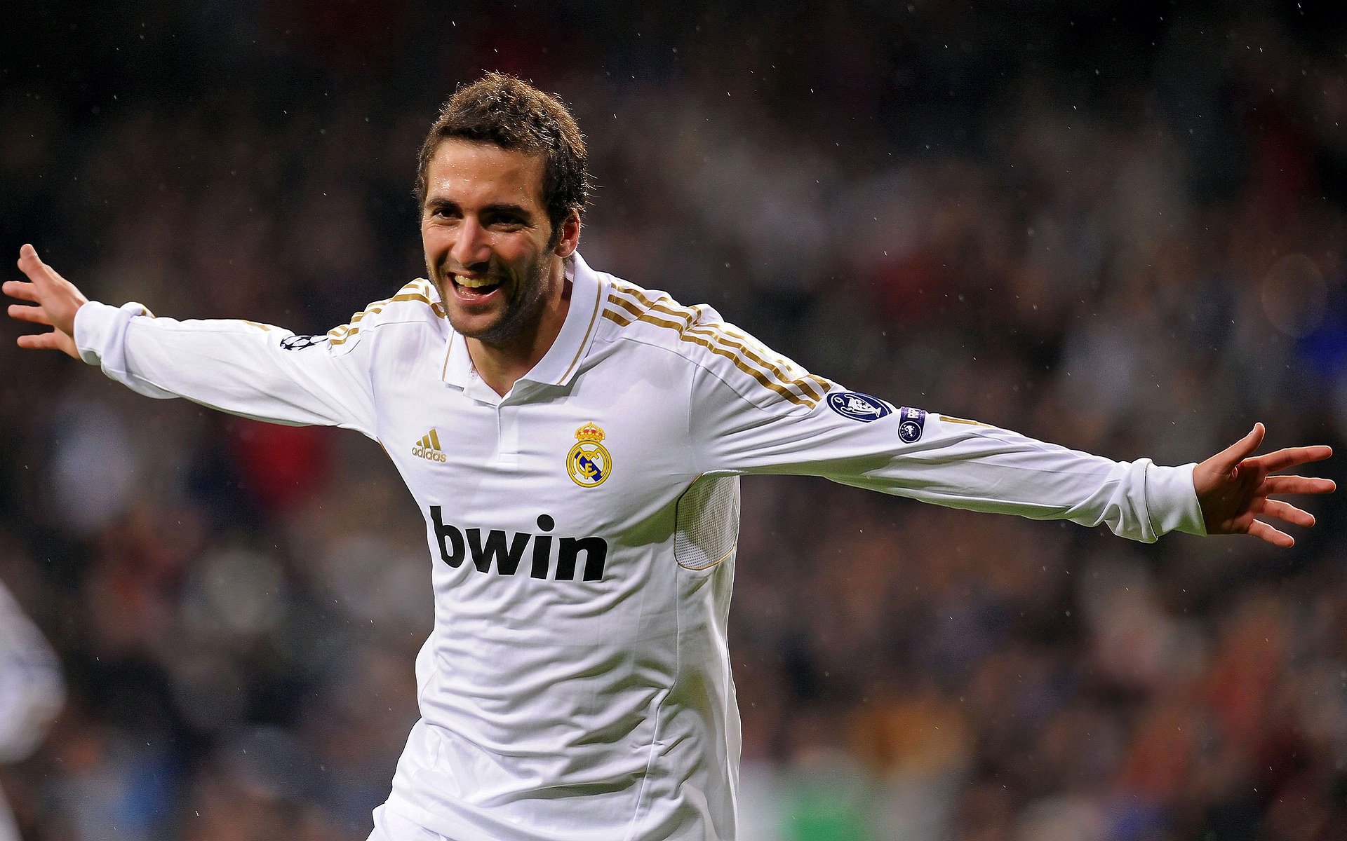 拜仁进攻端火力全开,连续五场大胜,拜仁进球